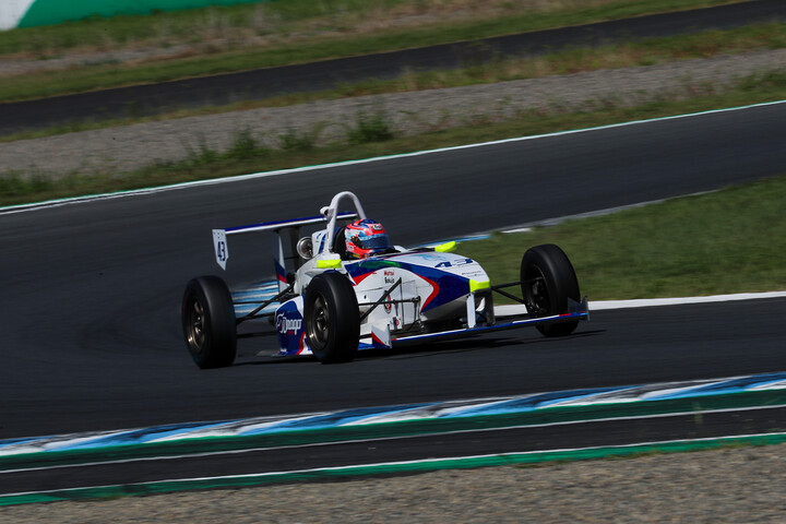 予選2位は小田優（Drago CORSE TAKE FIRST）