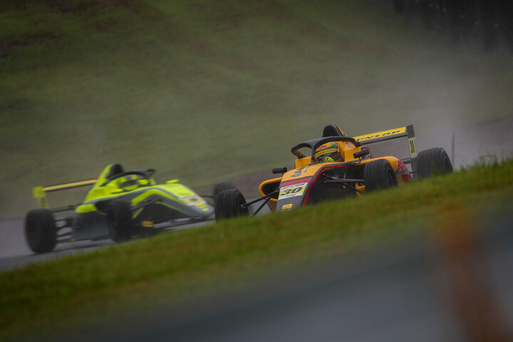 インディペンデントクラス：決勝2位は