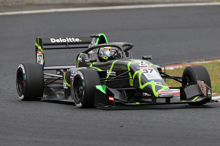 決勝3位は古谷悠河（Deloitte. HTP TOM'S 320）