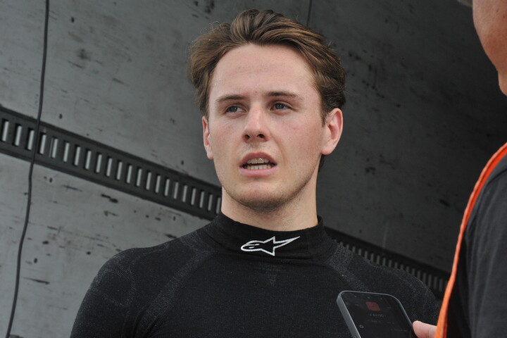 第13戦、第14戦とも予選2位のケイレン・フレデリック（B-MAX RACING TEAM）