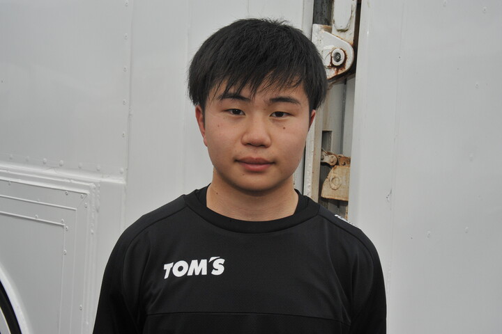 第13戦、第14戦とも予選3位の小林利徠斗（TOM'S）