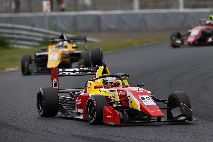 優勝は小出峻（HFDP WITH B-MAX RACING）