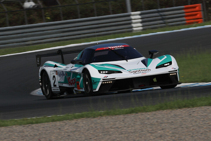 ST-1クラスポールポジションはシンティアムアップルKTM（井田太陽／加藤寛規／高橋一穂／吉本大樹）