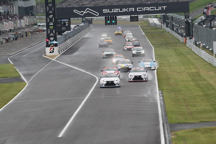 5時間先のゴールを目指してスタートが切られた