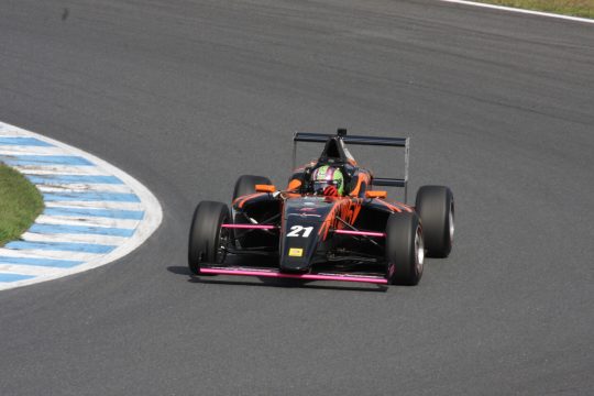 予選2位は落合蓮音（ファーストガレージF110）