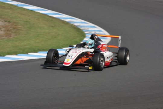 予選6位は鈴木悠太（HELM MOTORSPORTS F110）