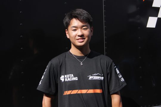 予選3位の酒井翔太（ファーストガレージF110）