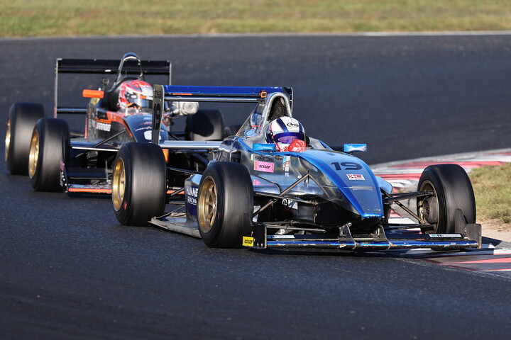 ハンマー伊澤と酒井翔太のトップ争い