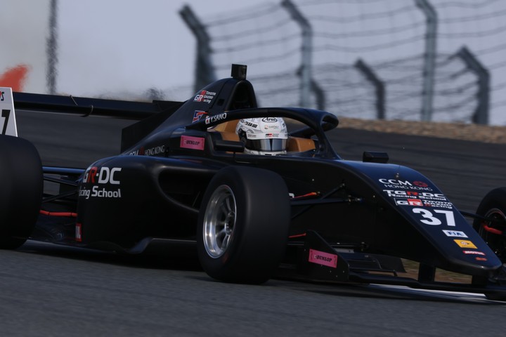 優勝は佐野雄城（TGR-DC RS FR）