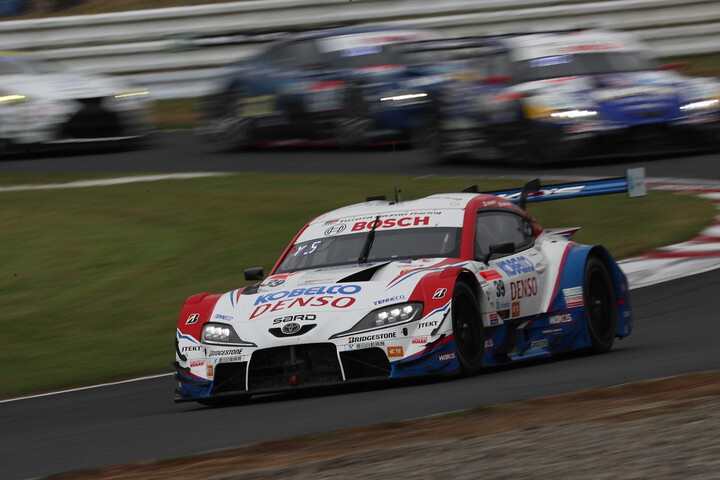 GT500クラス優勝はDENSO KOBELCO SARD GR Supra（関口雄飛／中山雄一）
