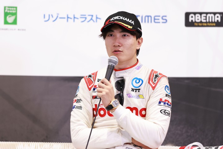 決勝記者会見：3位の牧野任祐（DOCOMO TEAM DANDELION RACING）