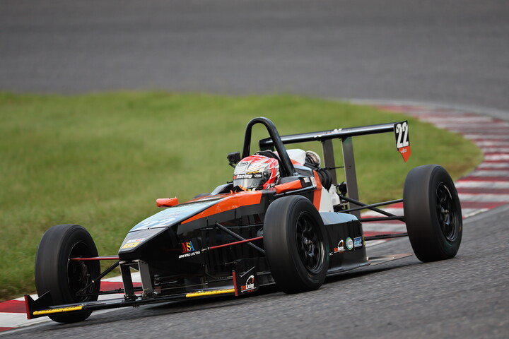 決勝5位は酒井翔太（ファーストガレージKK-SII）