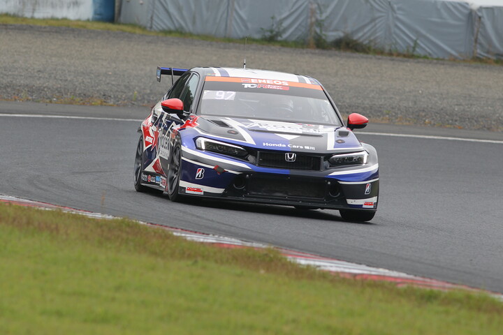 ST-TCRクラストップタイムはRacerホンダカーズ桶川CIVIC（遠藤光博／中野信治／辻本始温）