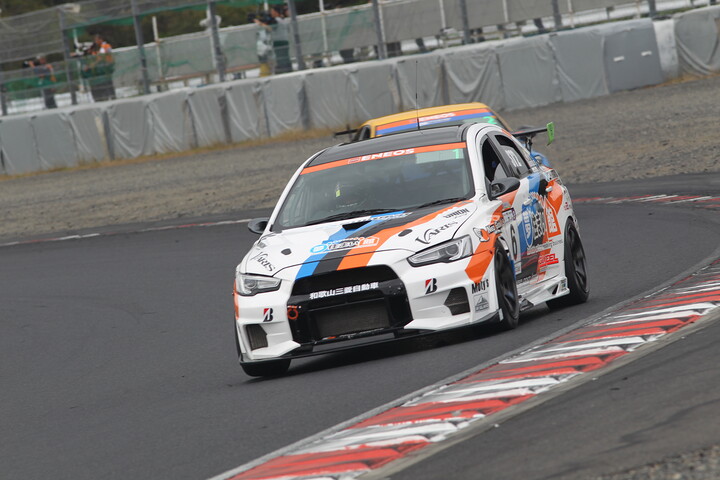 グループ1：ST-2クラス優勝は6号車新菱オートDXL夢住まい館EVO10（冨桝朋広／菊地靖／大橋正澄）