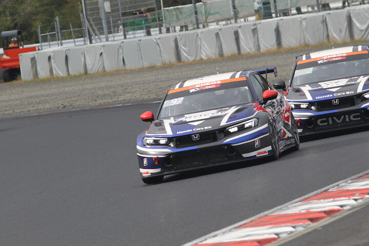 グループ1：ST-TCRクラス優勝は97号車Racerホンダカーズ桶川CIVIC（遠藤光博／中野信治／辻本始温）