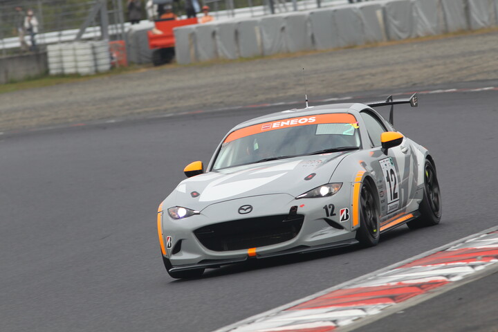 グループ2：ST-Qクラス優勝は12号車MAZDA SPIRIT RACING ROADSTER CNF concept（川田浩史／堤優威／阪口良平）