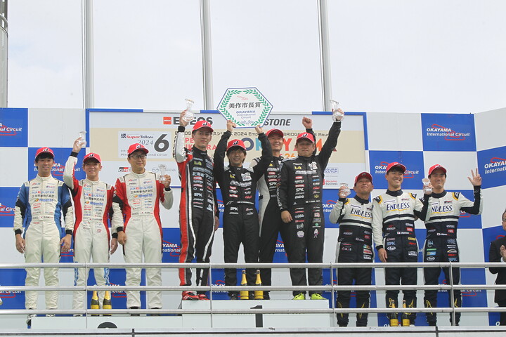 グループ2：ST-4クラスの表彰式