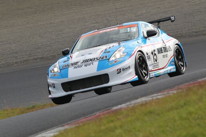 グループ2：ST-3クラスポールポジションは岡部自動車Z34（前嶋秀司／長島正明／銘苅翼／元嶋成弥）