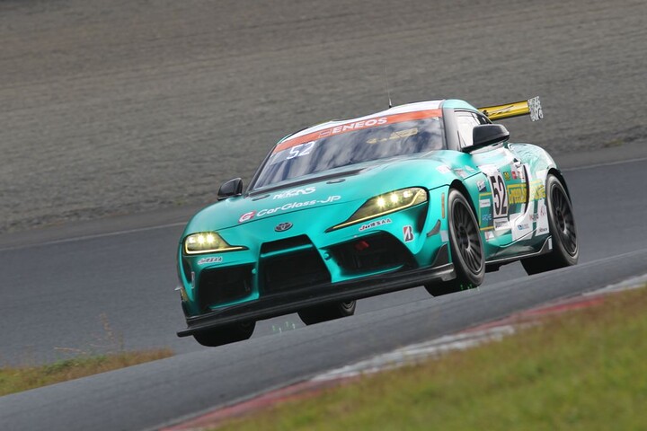 グループ1：ST-Zクラスポールポジションは埼玉GB GR Supra GT4（山崎学／吉田広樹／服部尚貴／野中誠太）