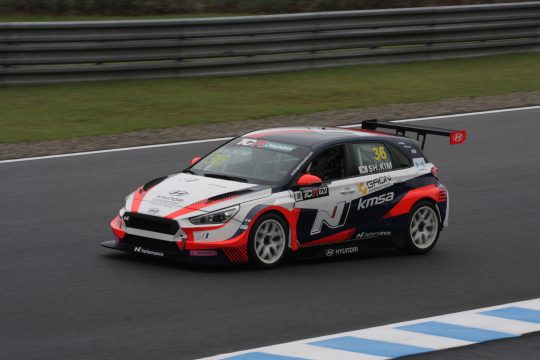 予選4位はキムソンヒョン(KMSA MOTORSPORT N)