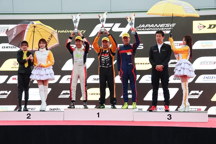 インデペンデントクラスの表彰式