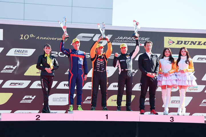 インディペンデントクラスの表彰式