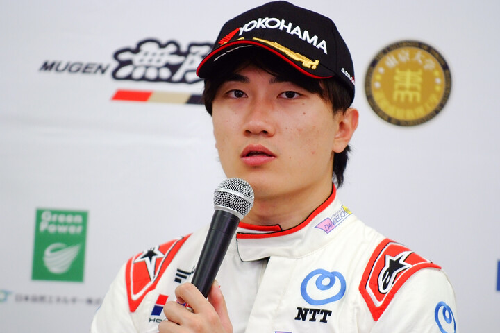 決勝記者会見：3位の牧野任祐（DOCOMO TEAM DANDELION RACING）