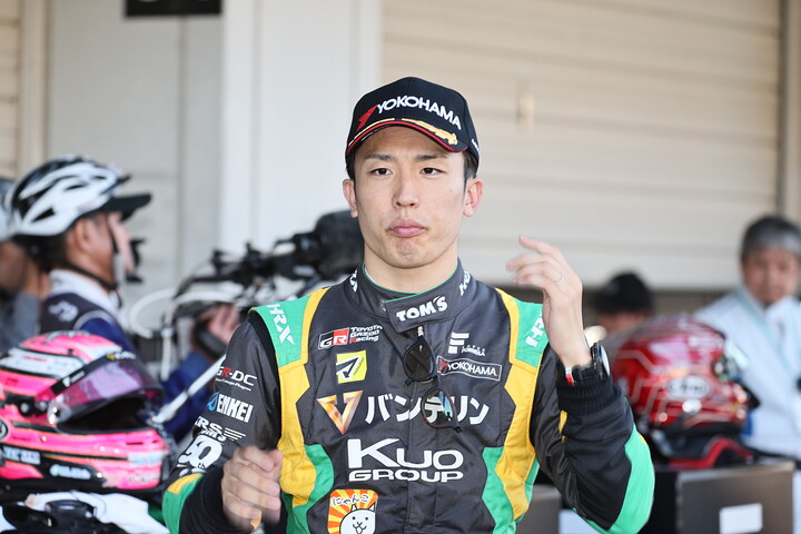 決勝2位の坪井翔（VANTELIN TEAM TOM’S）