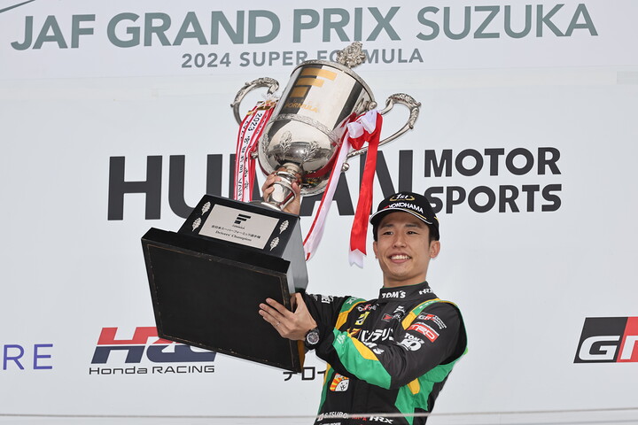 2024年度チャンピオンを獲得した坪井翔（VANTELIN TEAM TOM’S）