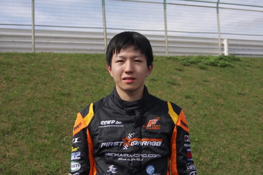 決勝4位の津田充輝(ファーストガレージKK-S2)