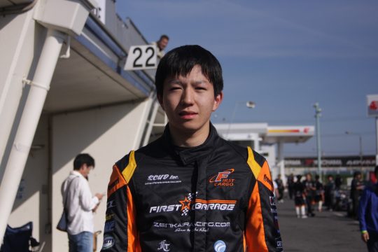 予選3位の津田充輝（ファーストガレージKK-S2）
