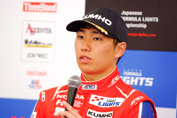 決勝記者会見：2位の荒尾創大（TODA RACING）