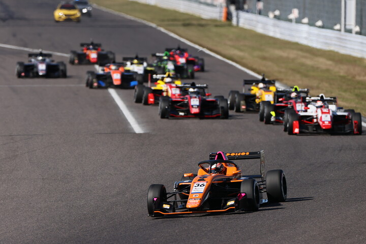 決勝がスタートした