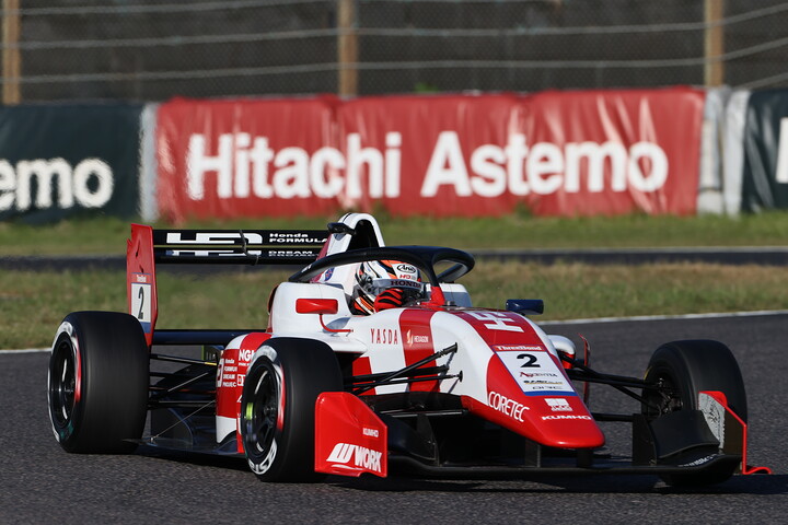 第16戦予選2位、第17戦予選5位の荒尾創大（HFDP WITH TODA RACING）