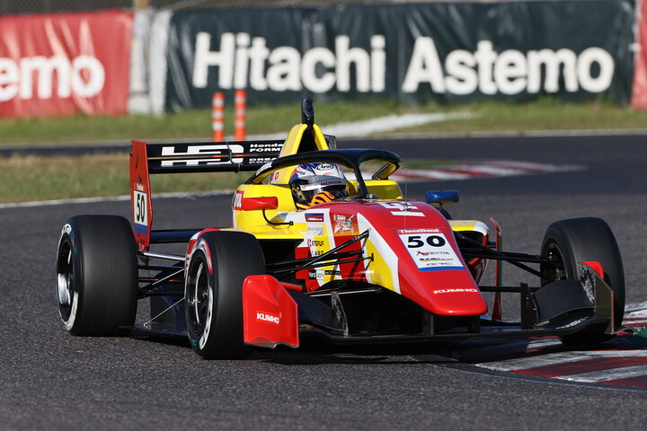 第16戦予選4位、第17戦予選3位の小出峻（HFDP WITH B-MAX RACING）