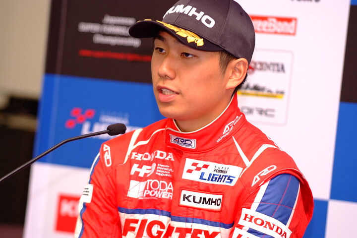 決勝記者会見：2位の荒尾創大（TODA RACING）
