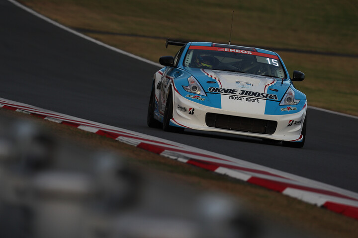 ST-3クラス優勝は岡部自動車Z34（前嶋秀司／長島正明／銘苅翼／元嶋成弥）