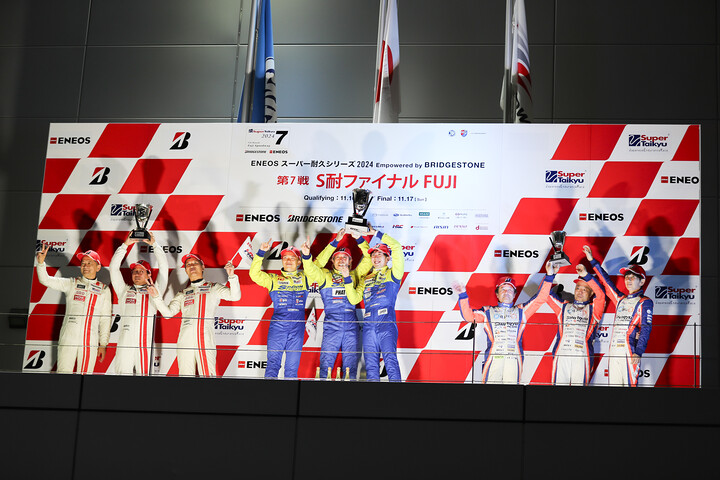 ST-2クラスの表彰式