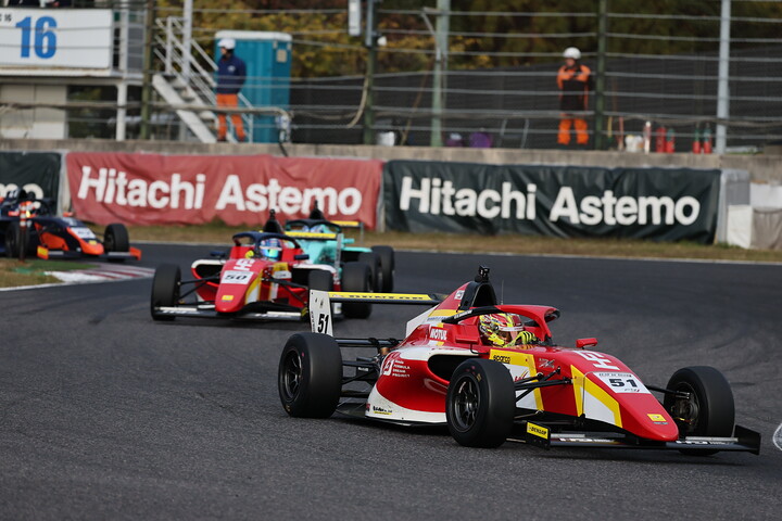 11周の決勝がスタートした