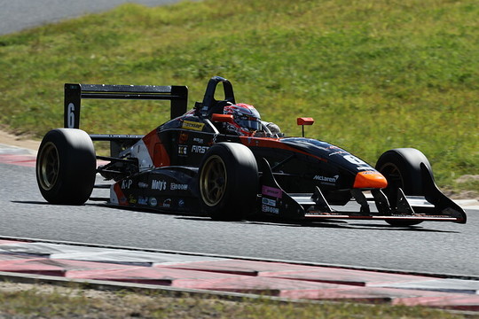 優勝は酒井翔太(ファーストガレージFG108) 優勝は酒井翔太(ファーストガレージFG108)