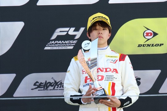 決勝3位の洞地遼⼤(HFDP WITH B-max Racing Team) 決勝3位の洞地遼⼤(HFDP WITH B-max Racing Team)