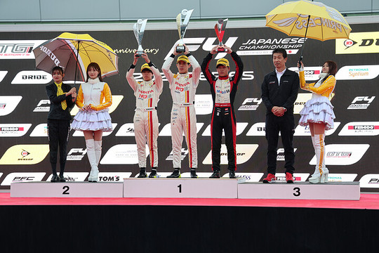 チャンピオンクラスの表彰式