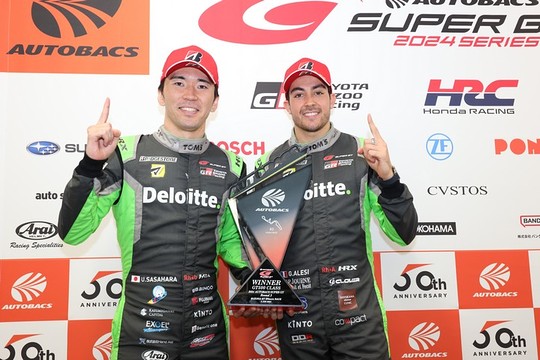 決勝フォトセッション：GT500クラスのウィナー