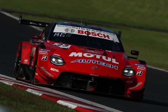 GT500クラス決勝2位はMOTUL AUTECH Z（千代勝正／ロニー・クインタレッリ）