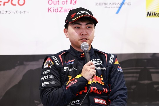 決勝記者会見：2位の岩佐歩夢（TEAM MUGEN）