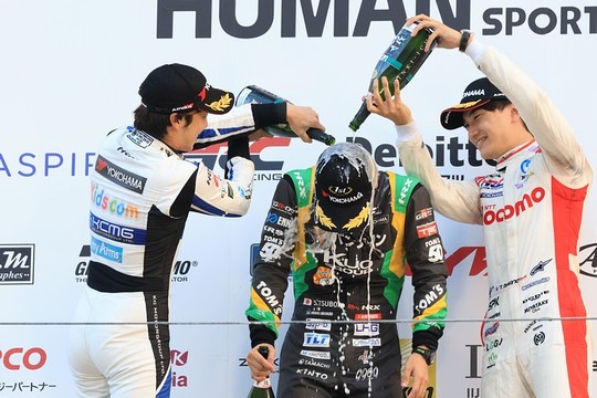 シャンパンファイト