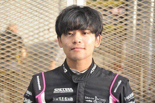 優勝した岡本大地（FTKレヴレーシングガレージ）