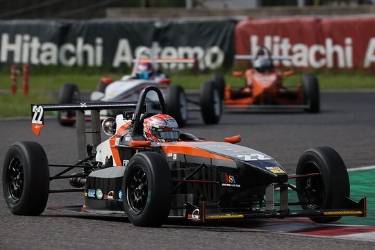 予選4位は酒井翔太（ファーストガレージKK-SII）