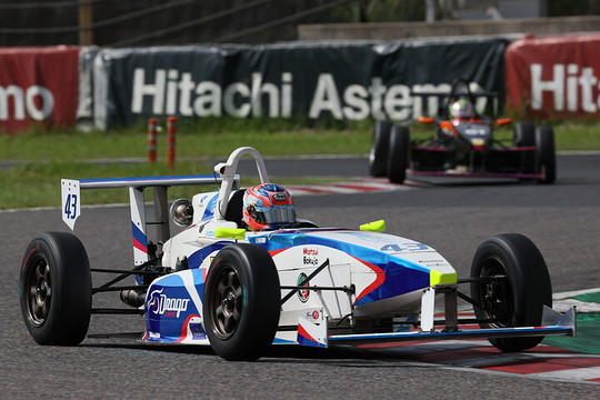 予選3位は小田優（Drago CORSE TAKE）