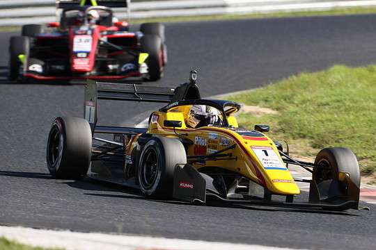 決勝2位はケイレン・フレデリック（Pilot ONE Racing with B-MAX）